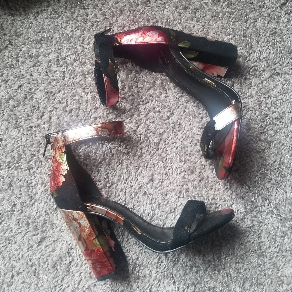 Forever 21 Floral Print Heel Womens 6